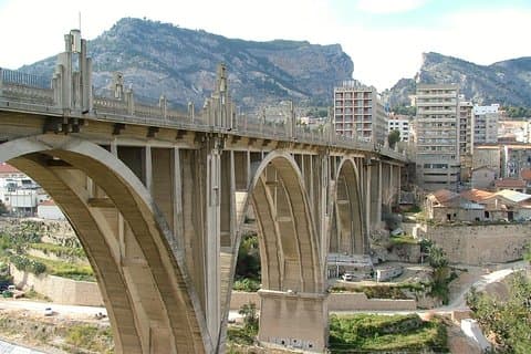 Alcoy Walking Tour på den modernistiske ruten