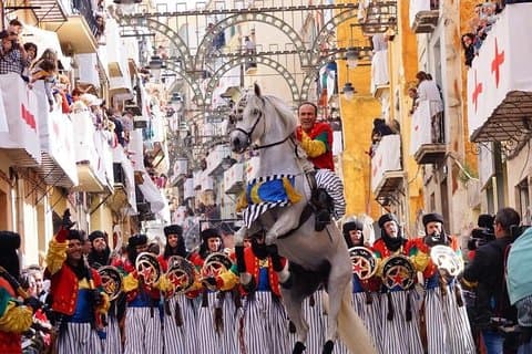 Excursão Terrestre Alicante a Alcoy com transporte