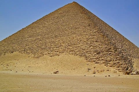 Excursión privada de un día a Dahshur y al museo egipcio