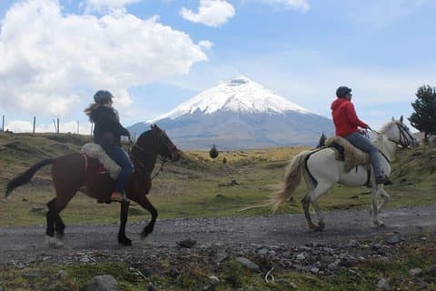 Ridning & vandring i Cotopaxi vulkanen Dagstur från Quito