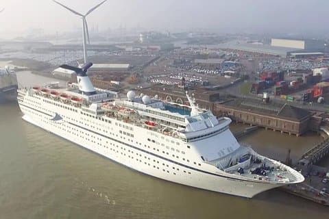 Tilbury Cruise Terminal zum Gatwick Airport Privater Ankunftstransfer