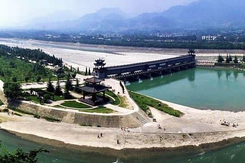 Mount Qingcheng and Dujiangyan Dam Guided Day Trip from Chengdu