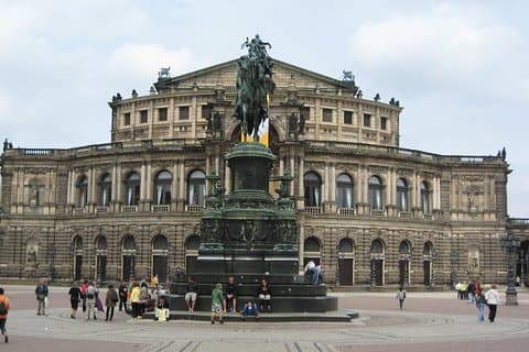 Private Full-Day Tour to Meissen and Dresden from Berlin