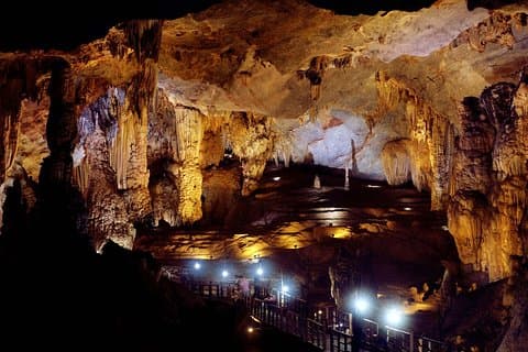 2 dagar: Hoi An - Hue - Phong Nha: Världsarv Road