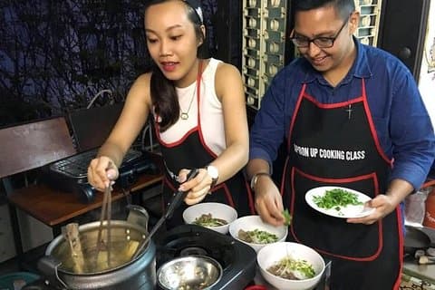 Lokaal marktbezoek en Vietnamese kookcursus