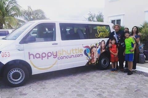 Transporte privado de ida y vuelta desde el aeropuerto de Cancún a Playa del Carmen