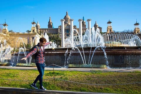 Excursão particular pela Montanha de Montjuc com visita ao Parque Olímpico e à Plaza España