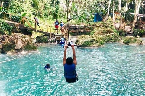 Irie Blue Hole Adventure Tour fra Montego Bay