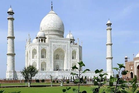 Transfer from Jaipur to Delhi with Tajmahal sight seeing