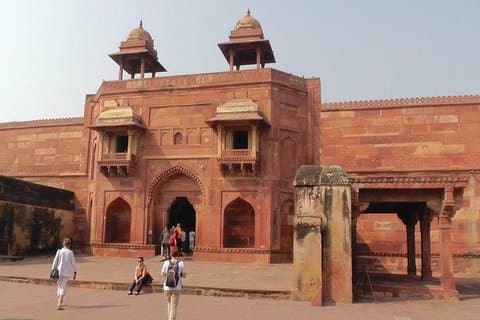 Same day Fatehpur Sikri and Taj Mahal tour from Jaipur