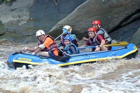Pai River Whitewater Rafting - Expedição Noturna