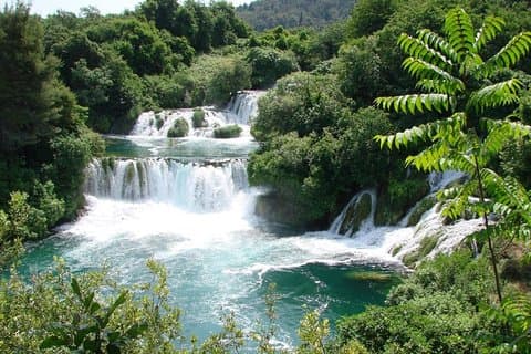 Tour privado al Parque Nacional Krka Cascadas de Split o Trogir