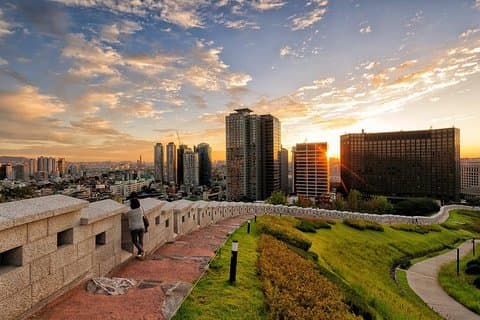 Seuls demokratiske oppvåkning: En moderne koreansk historie tur