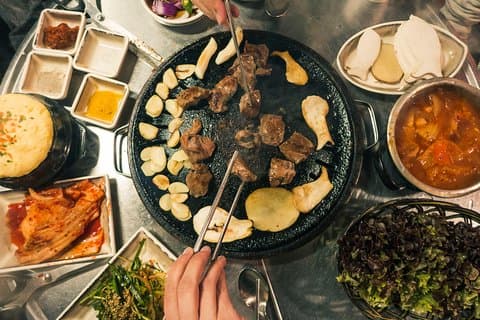 Night Food Tour in Seoul met traditionele en moderne keuken
