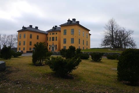 Drottningholm inner tour and Royal Swedish Palace and Castle Tour
