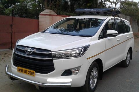 Private Transfer: Agra Hotel to Delhi International Airport