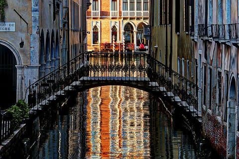 Private Walking Tour of Venice and Gondola Ride