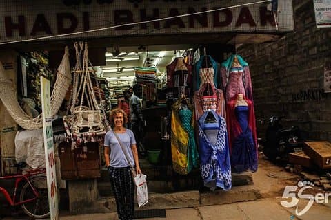 Shopping and Bazaar Trail in Bangalore