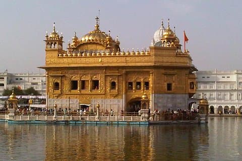 Excursión privada de 2 días desde Delhi al Templo Dorado de Amritsar en coche
