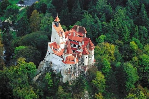 Excursão privada a Peles e ao castelo de Dracula - Viagem de um dia a partir de Bucareste