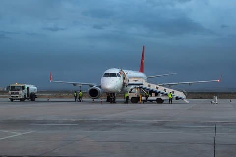 Private Airport Transfer: Zhangye Airport (YZY) to Zhangye Hotel