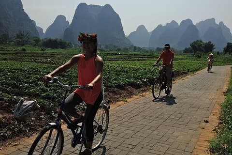 1 Tag Yangshuo Radfahren und kurze Wanderung entlang des Li-Flusses von Xingping