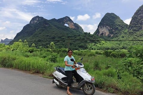 1 Dia Yangshuo Tour Privado com o Scooter