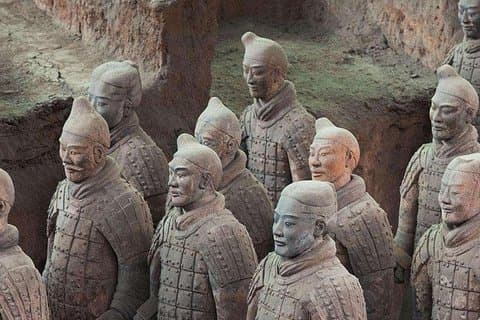 1-dages Xi'an-tur med Terracotta Warriors, Cave Dwelling og City Wall