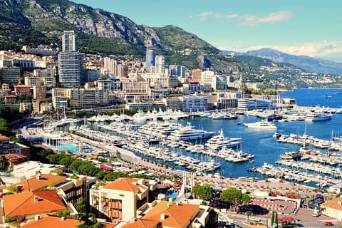 Eze & Monaco Halvdagstur til lille gruppe med parfumeribesøg fra Nice