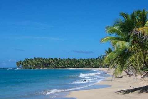 Platinum runde bjerg og Limón Beach Mindst 4 personer
