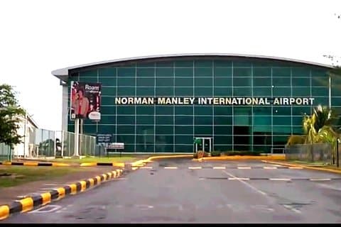 Kingston Round Trip Airport Transfers to Ocho Rios