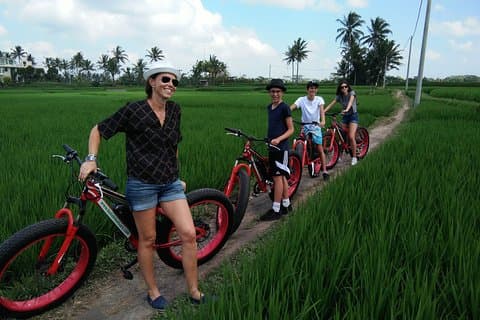 Elektrisk sykkeltur i Ubud