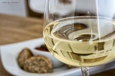 Cata de vinos y maridaje de alimentos en Santorini: pruebe la buena vida en Santorini