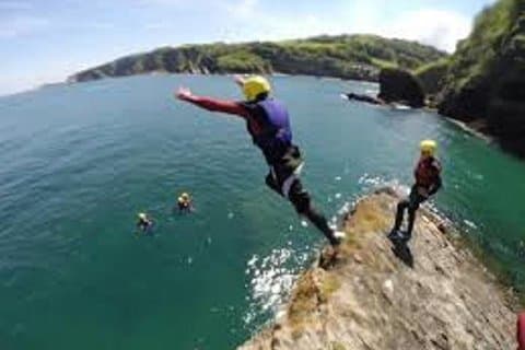 Experiencia Coasteering en Arrábia