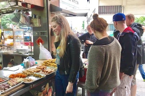少人数グループツアー:旺角の最高のグルメ