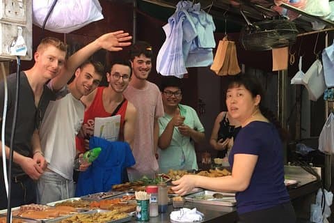プライベート ウォーキンググルメ ツアー : 香港島の最高のグルメ
