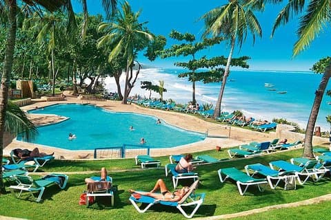 Safari privato di 10 giorni in Kenya e vacanze a Mombasa Diani Beach