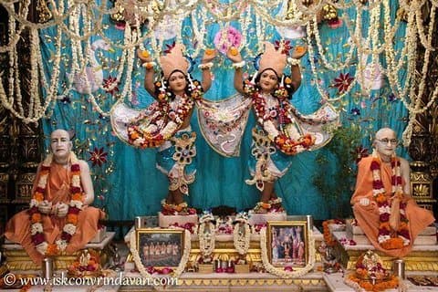 Excursion d'une journée à Mathura et Vrindavan dans une voiture privée