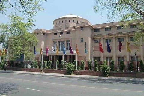 Delhi de Lutyens - Une ville de grandes avenues et monuments