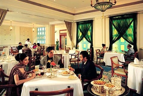 Faites l'expérience de la méthode de cuisson ancienne: expérience culinaire de luxe à Dum Pukht
