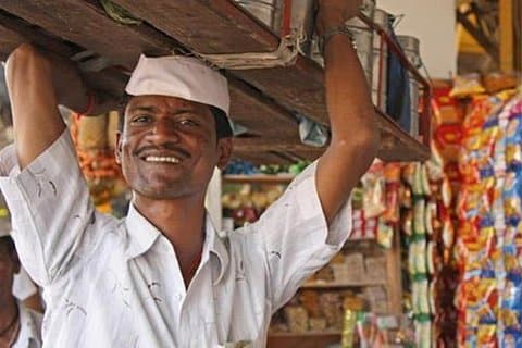 Visita due istituzioni uniche di Mumbai - Dabbawalas e Dhobis