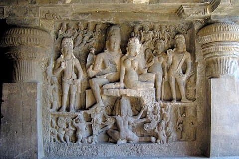 Uma visita às cavernas Ellora fascinantes de Aurangabad