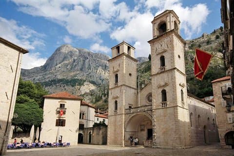 Kotor, Perast, Sv.Stefan und Budva – Private Tour durch Montenegro