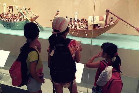 Hopp over Line Kids and Families New York Metropolitan Museum Private Tour