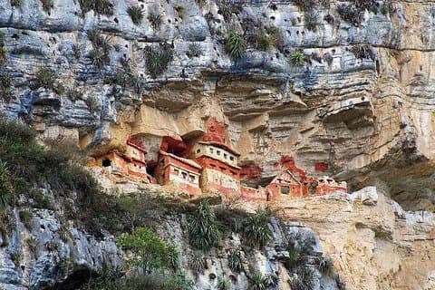 Mausoléus de Chachapoyas Revash e Excursão de dia inteiro no Museu de Leymebamba