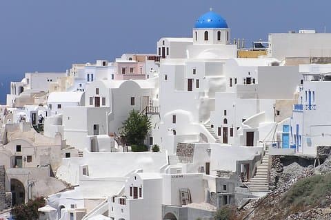 Santorini Shore Excursion: Privat rundtur i Oia och Fira, inklusive Museum of Prehistoric Thira och vinprovning