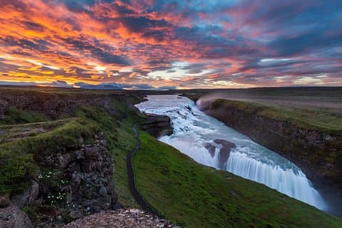 Golden Circle Tour und Abend Northern Lights Cruise von Reykjavik
