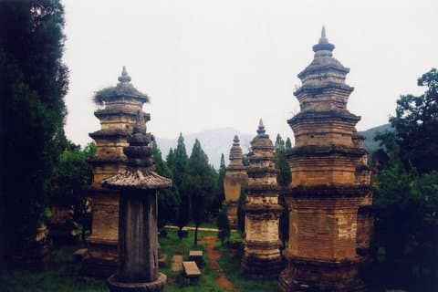 2-tägige private Tour Shaolin Kloster & Mt. Songwanderung von Xi'an mit dem Hochgeschwindigkeitszug