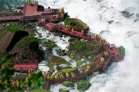 Niagara Falls USA : Maid of the Mist & Cave Adventure