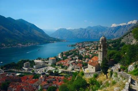 Privat transfer från Dubrovnik till Budva, Kotor, Podgorica eller Tivat i Montenegro